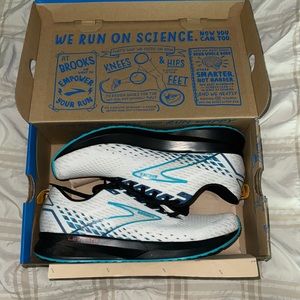 Brooks Levitate 5